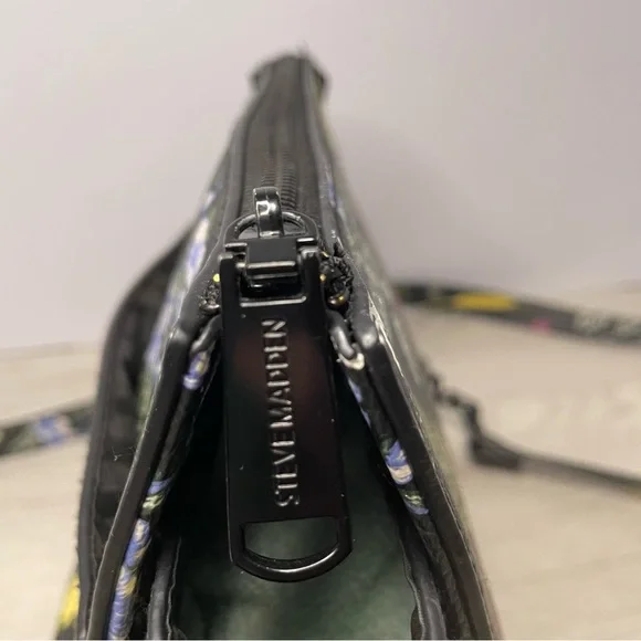 Steve Madden Black Floral Crossbody Chain & Adjustable Strap Zipper Closure EUC - Picture 5 of 11